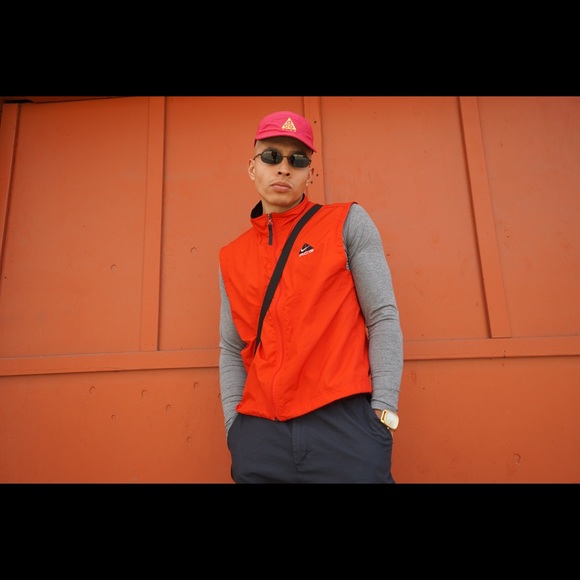 Meet your Posher, Omar - Picture 6 of 7